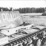 Танк КВ-1 6-ї гвардейскої танкової бригади в бою на Барвенковському плацдармі. Харківщина. Травень 1942